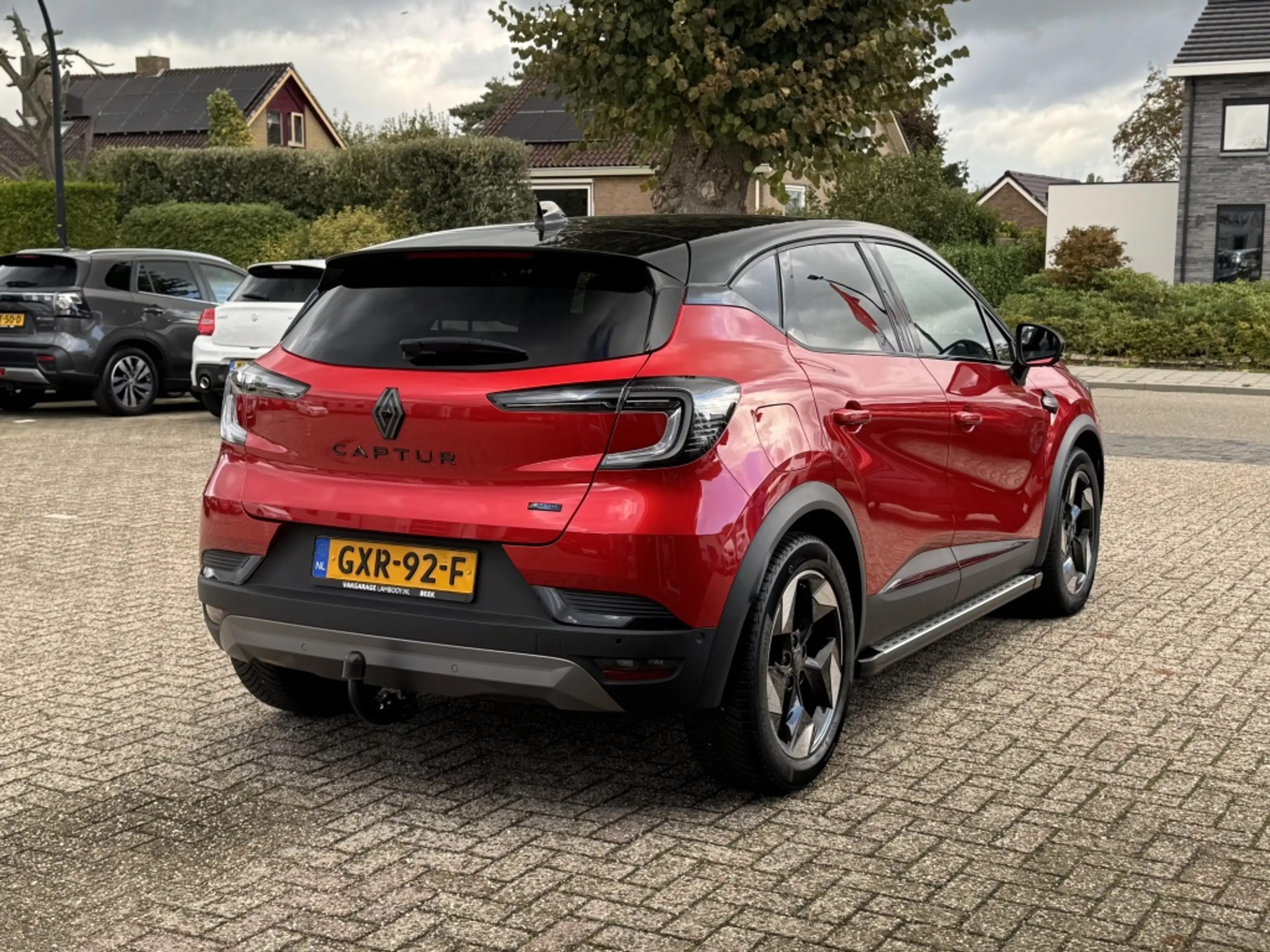 Renault Captur 1.6 E-Tech Full Hybrid 145PK Esprit Alpine Trekhaa — photo 2