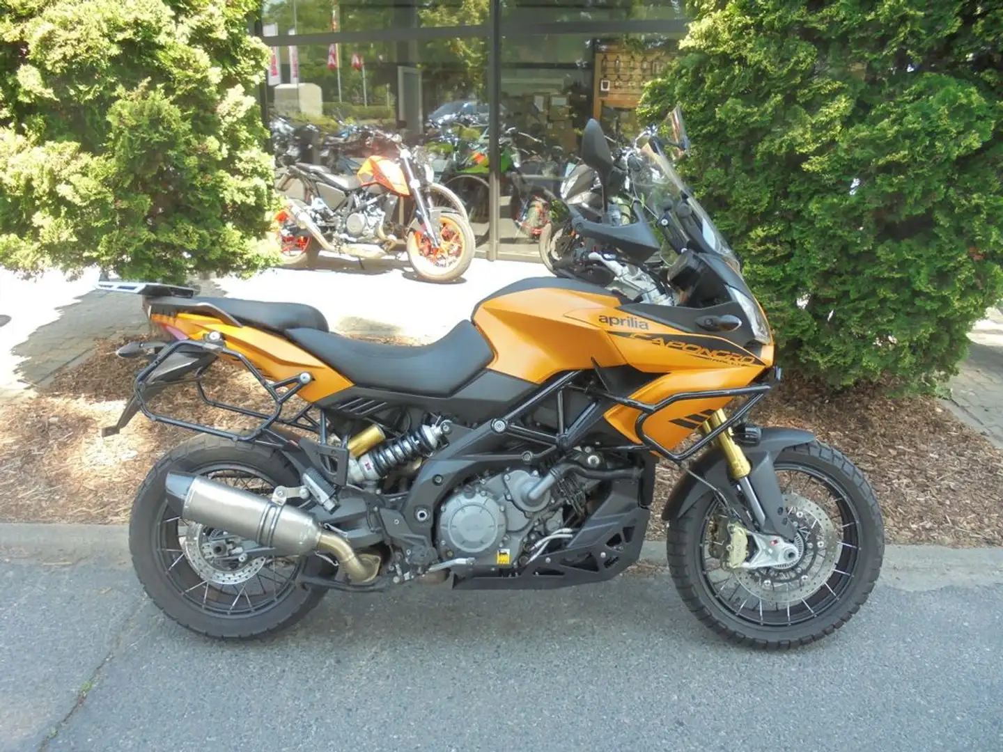 Aprilia Caponord 1200 Rally Jaune - 2