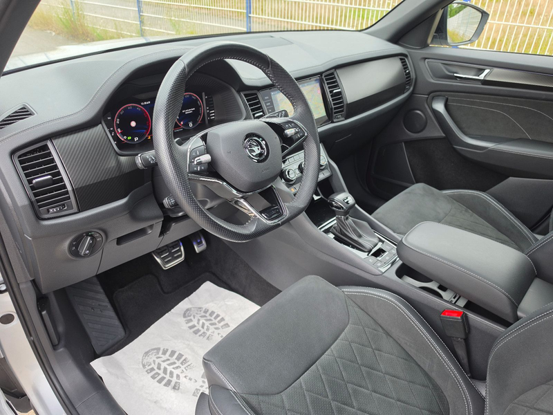 Skoda Kodiaq 2.0 TDI DSG Sportline 4x4 °PANO°AHK°CAM° — photo 6