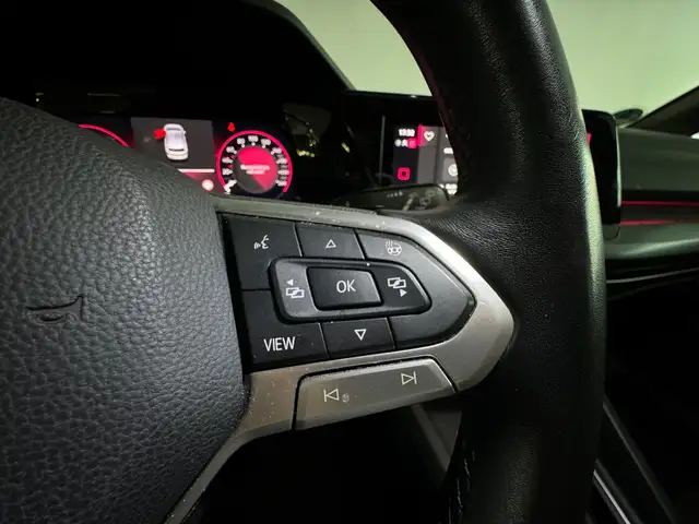 Volkswagen Golf view 12