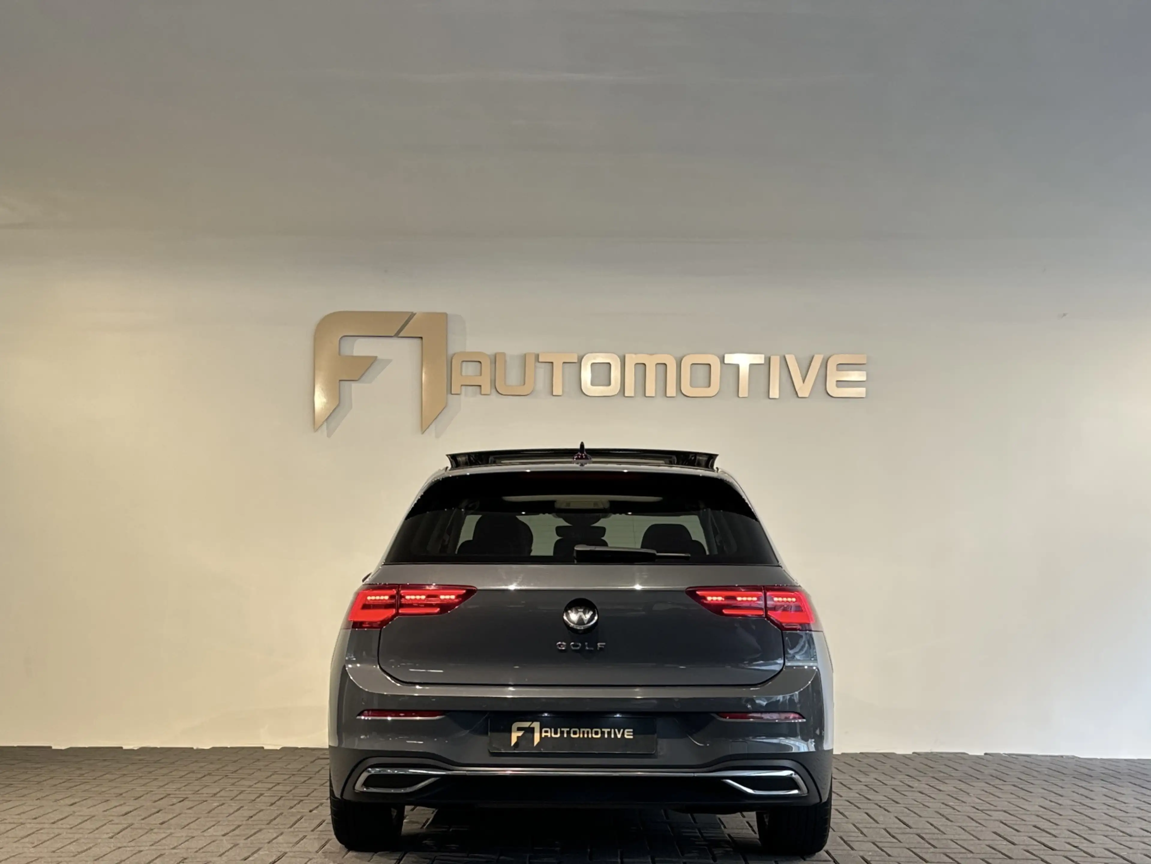 Volkswagen Golf 2.0 TDI R-Line Pano|Camera|Stoelverwarming|Sfeer|K — photo 4