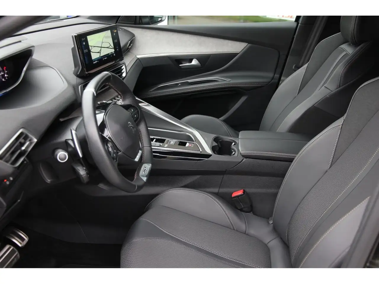 Peugeot 3008 GT PT 130 EAT8 GJR SHZ LED Navi RFK Carplay, миниатюра 9
