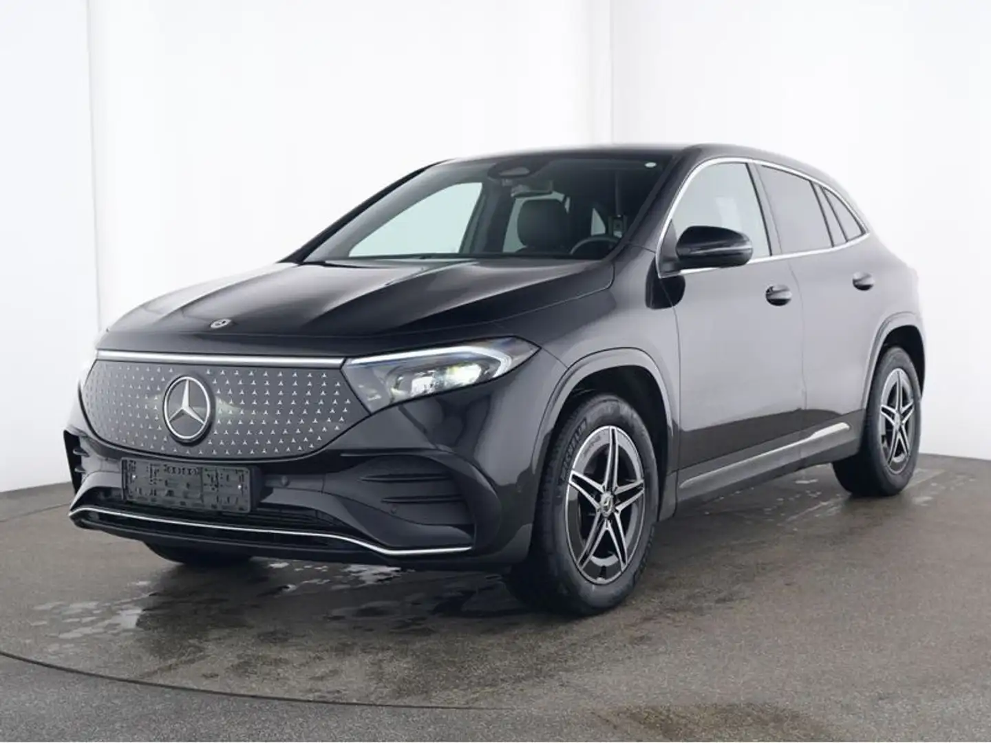 Mercedes-Benz EQA 250+ AMG ADV+KAMERA+LED+WI-PAKET+TOTW+AMBI++ Noir - 1