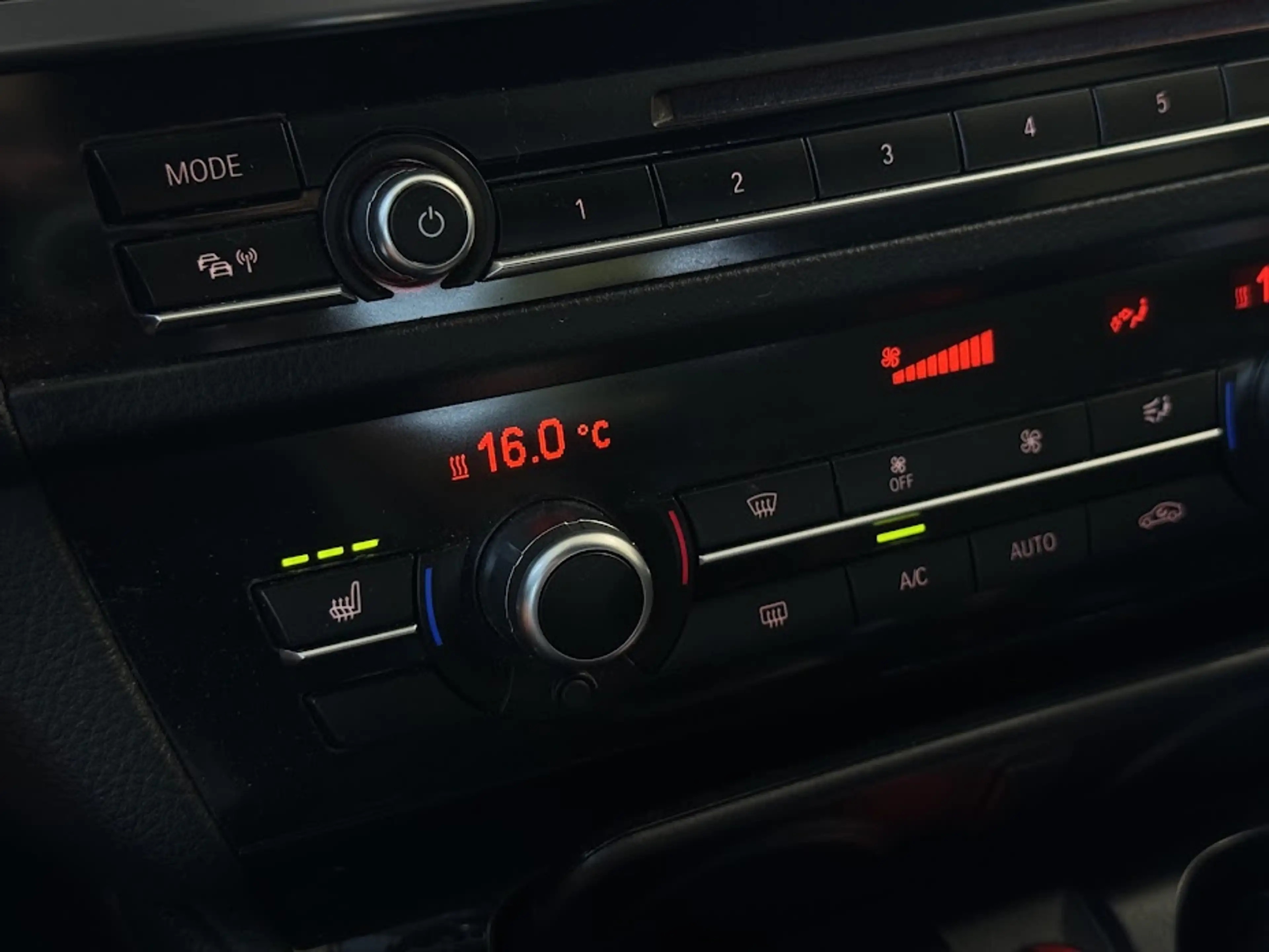 BMW 518 dA sedan / NAVI PROF / PDC / LEDER / BT / MEM ELEK SEAT / RADIO / AIRCO — photo 30