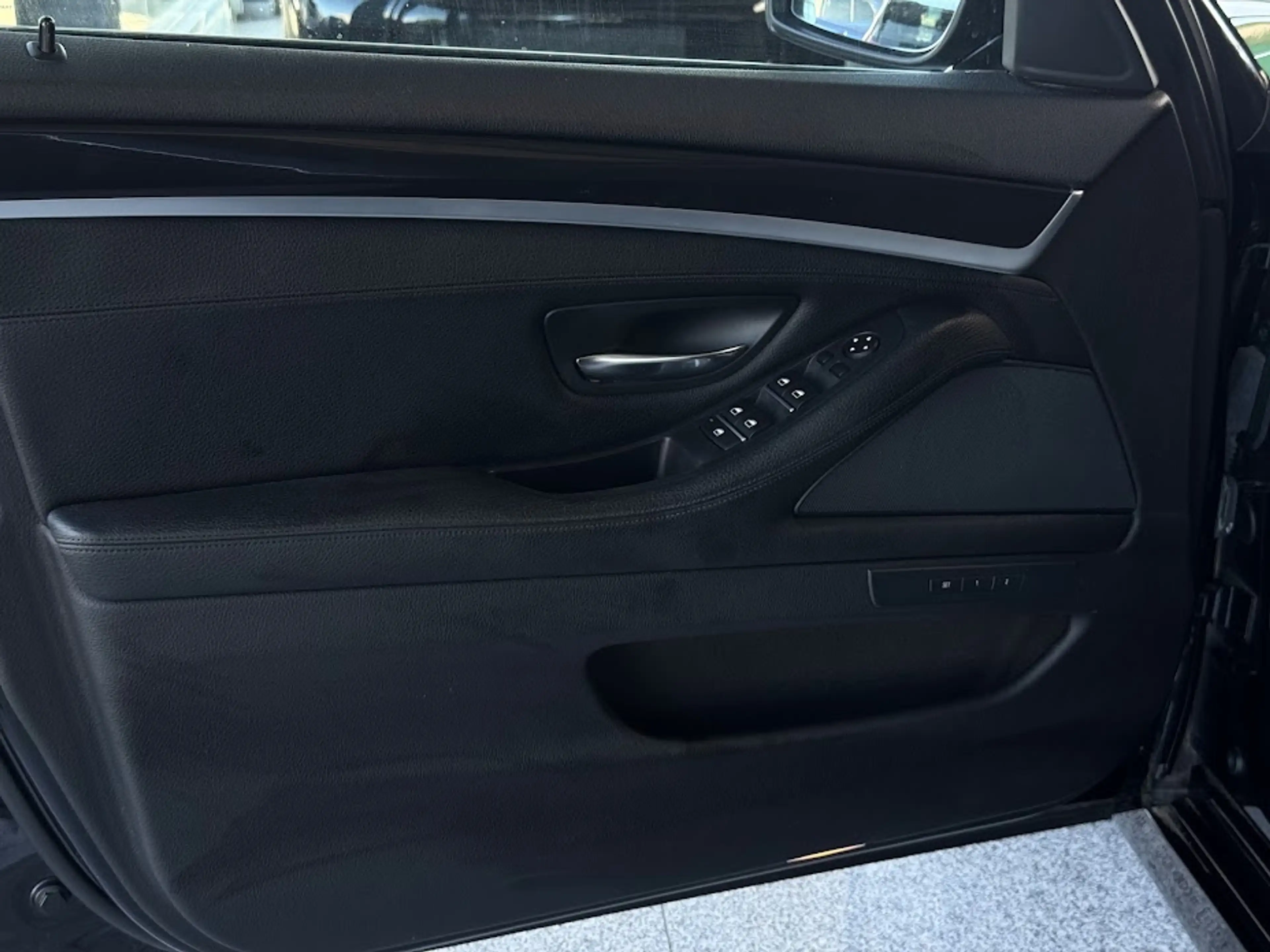 BMW 518 dA sedan / NAVI PROF / PDC / LEDER / BT / MEM ELEK SEAT / RADIO / AIRCO — photo 13