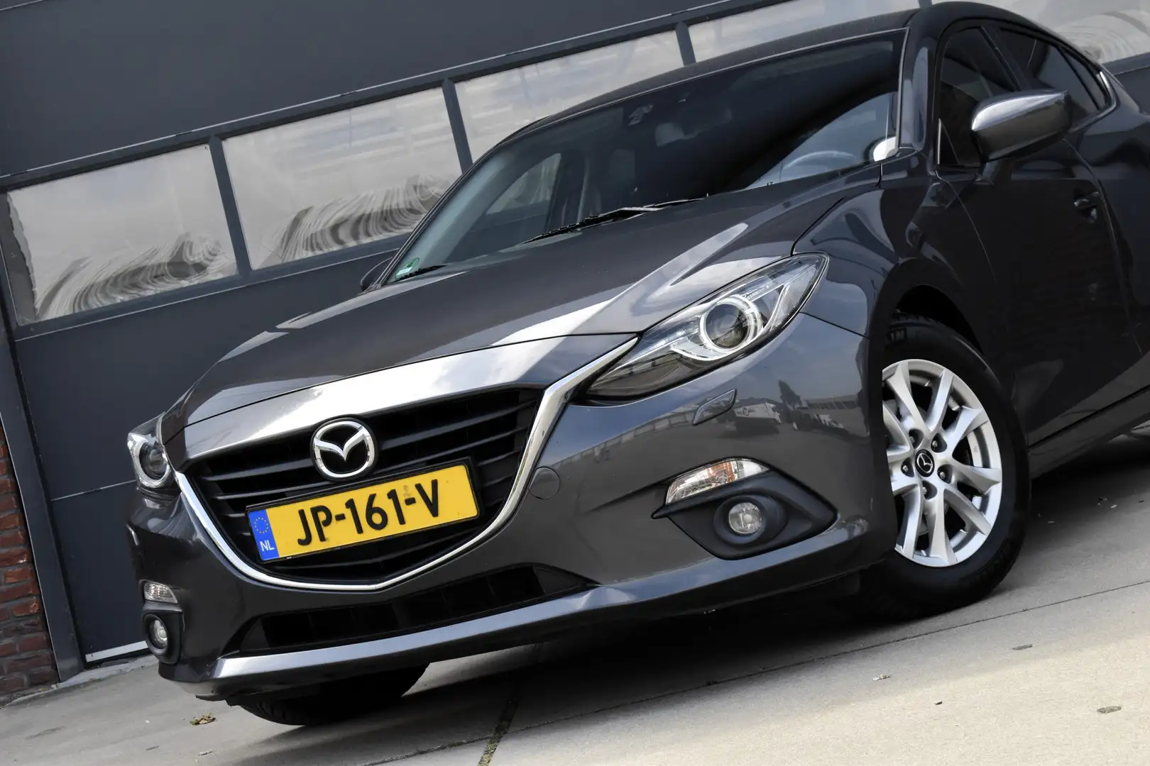 Mazda 3 2.0 TS+ Navi - Trekhaak - Cruise - NAP Grijs - 2