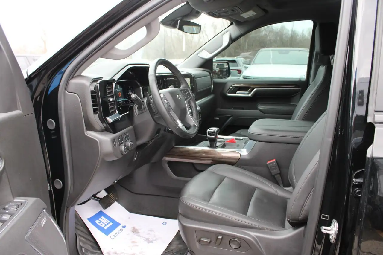 Chevrolet Silverado 1500 снимка Chevrolet Silverado 1500