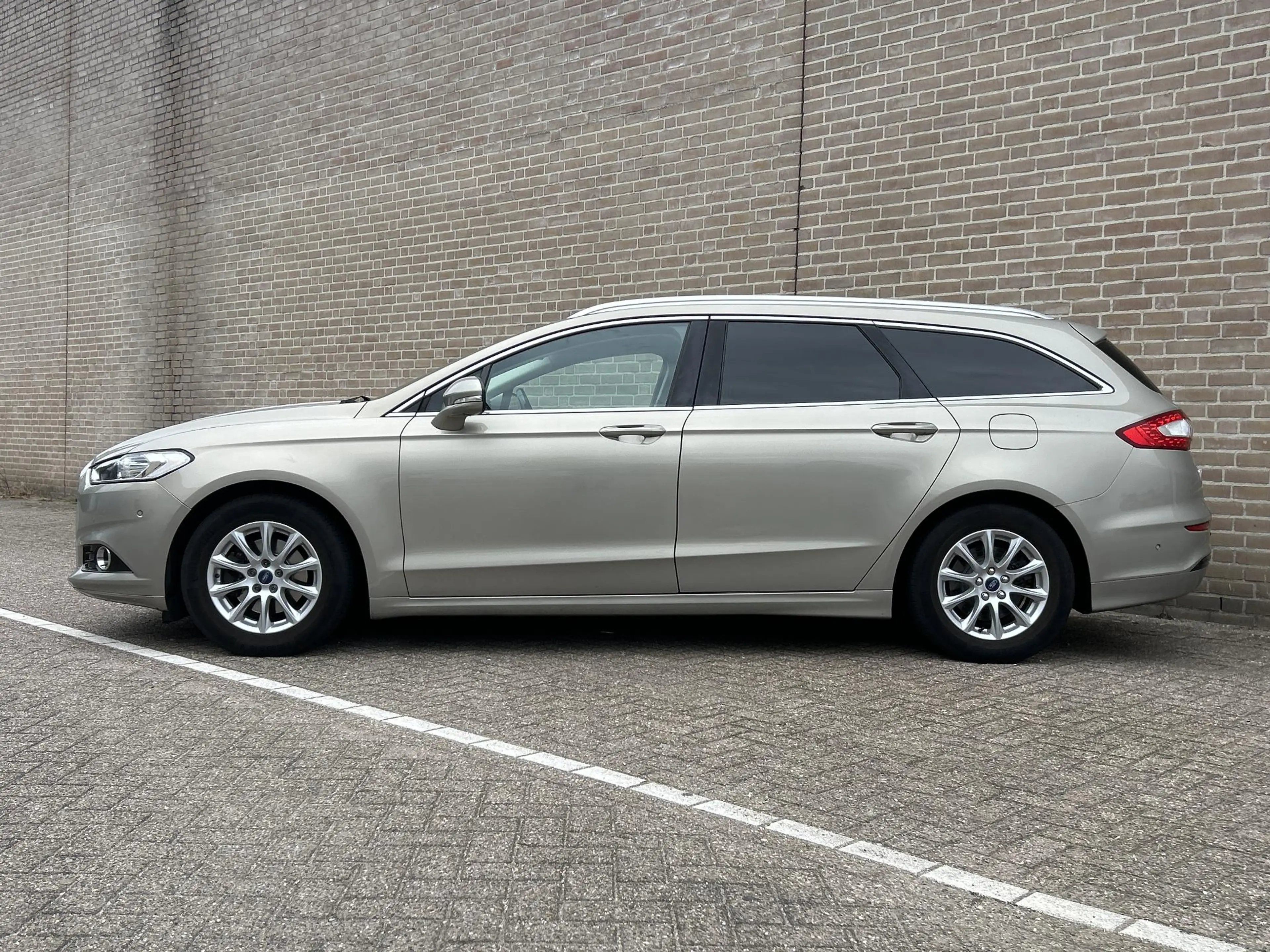Ford Mondeo Wagon 1.5 Titanium | Climate | Cruise | Navi | Cam — photo 8