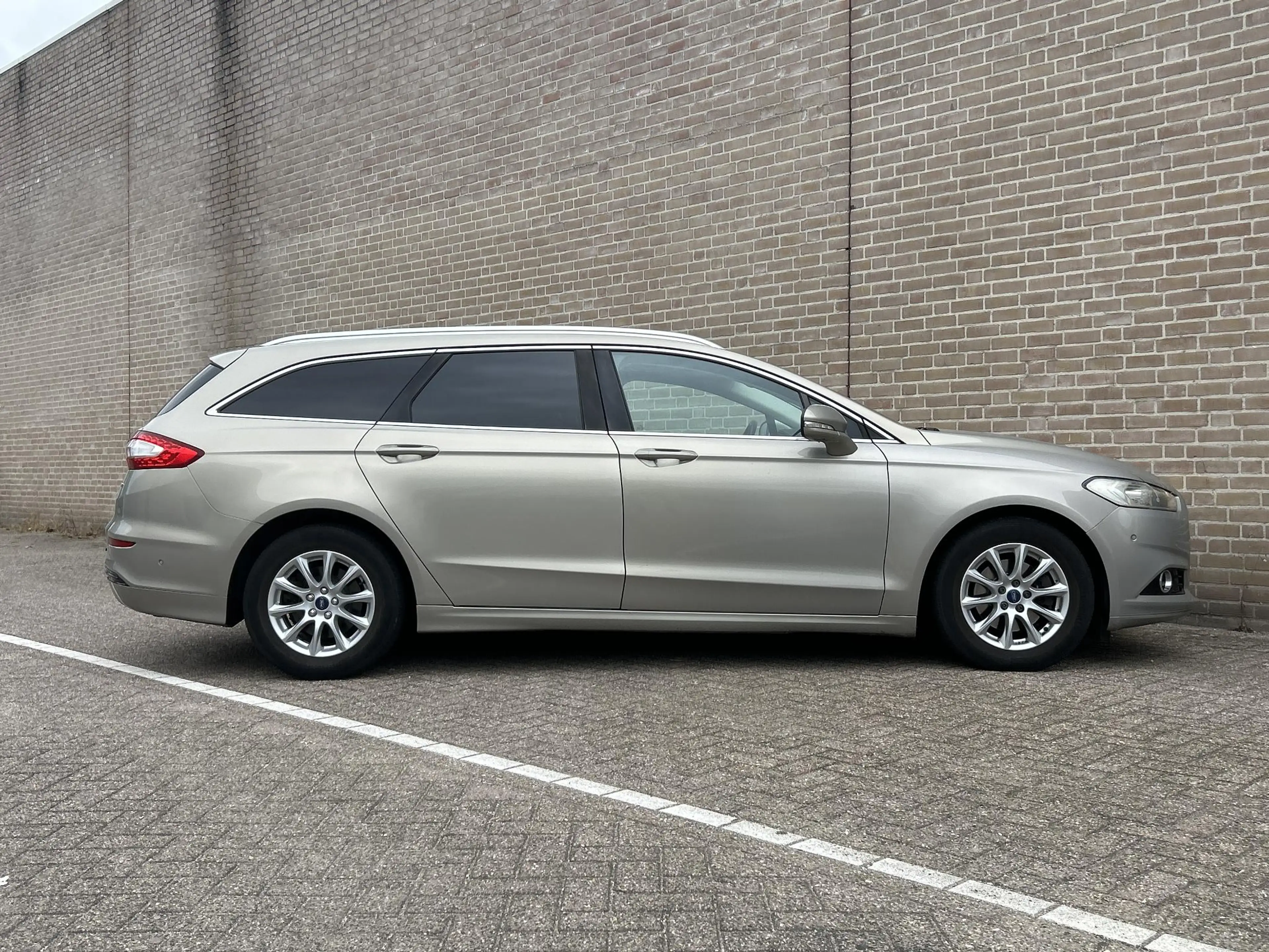Ford Mondeo Wagon 1.5 Titanium | Climate | Cruise | Navi | Cam — photo 7