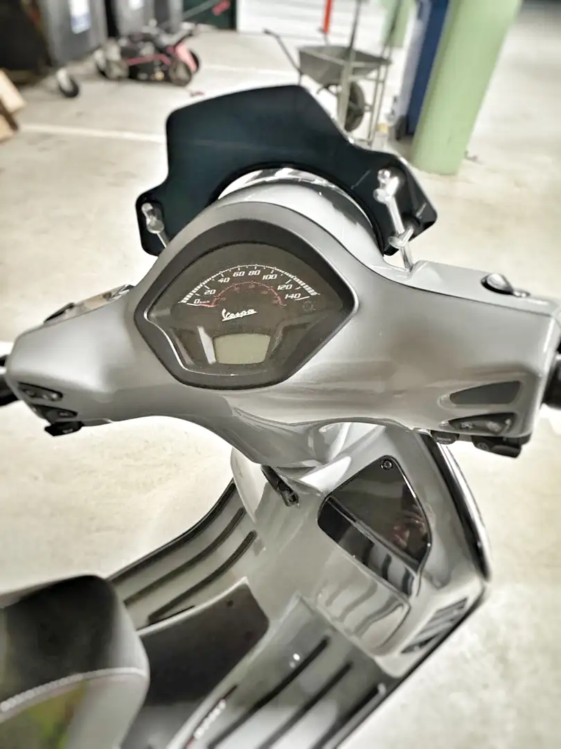 Vespa GTS Super 125 - 2