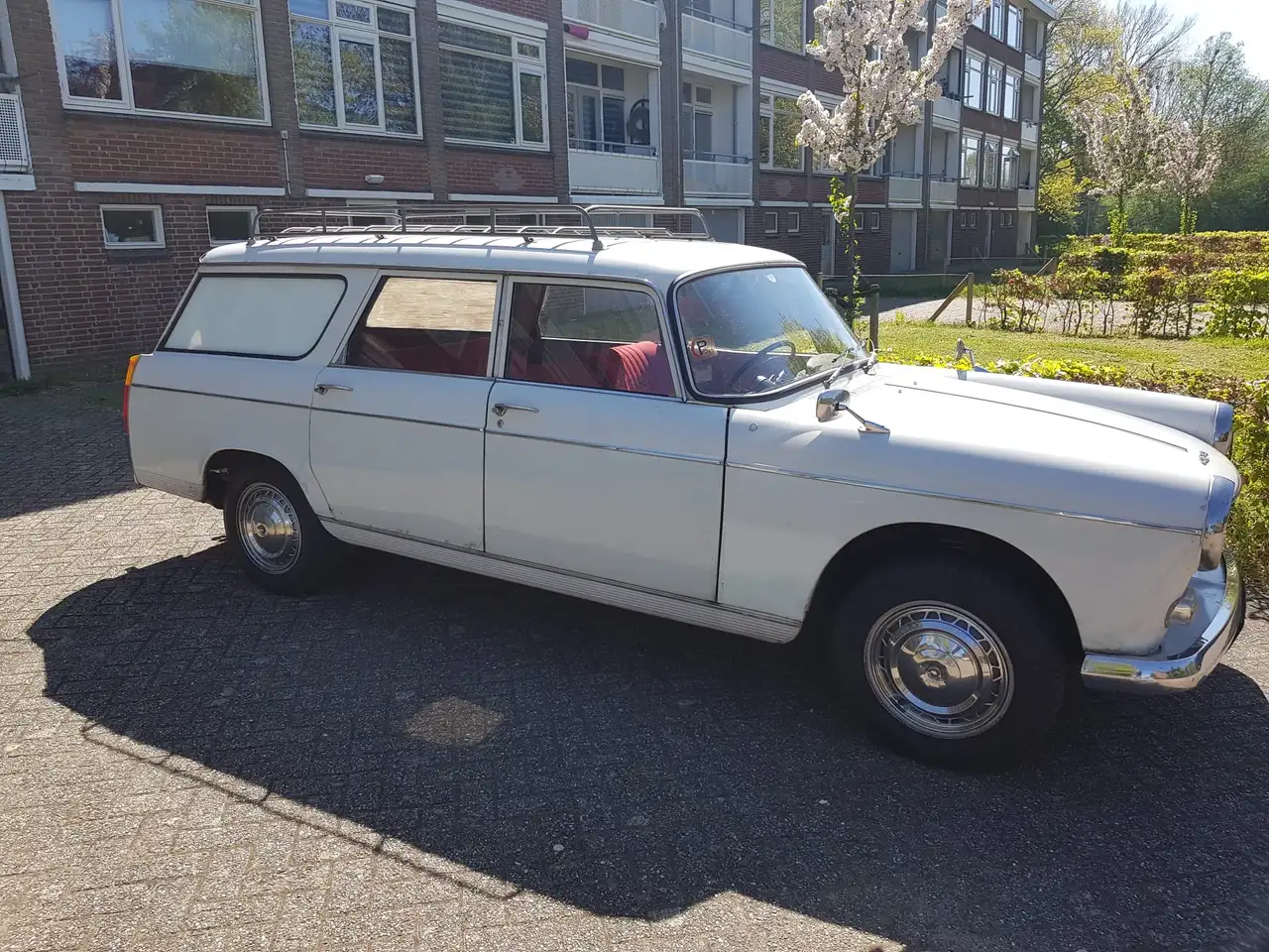 Peugeot 404 Familiale, foto 2