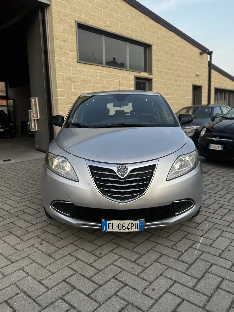 Lancia Ypsilon 1.2 8v Gold ecochic Gpl 69cv - 1