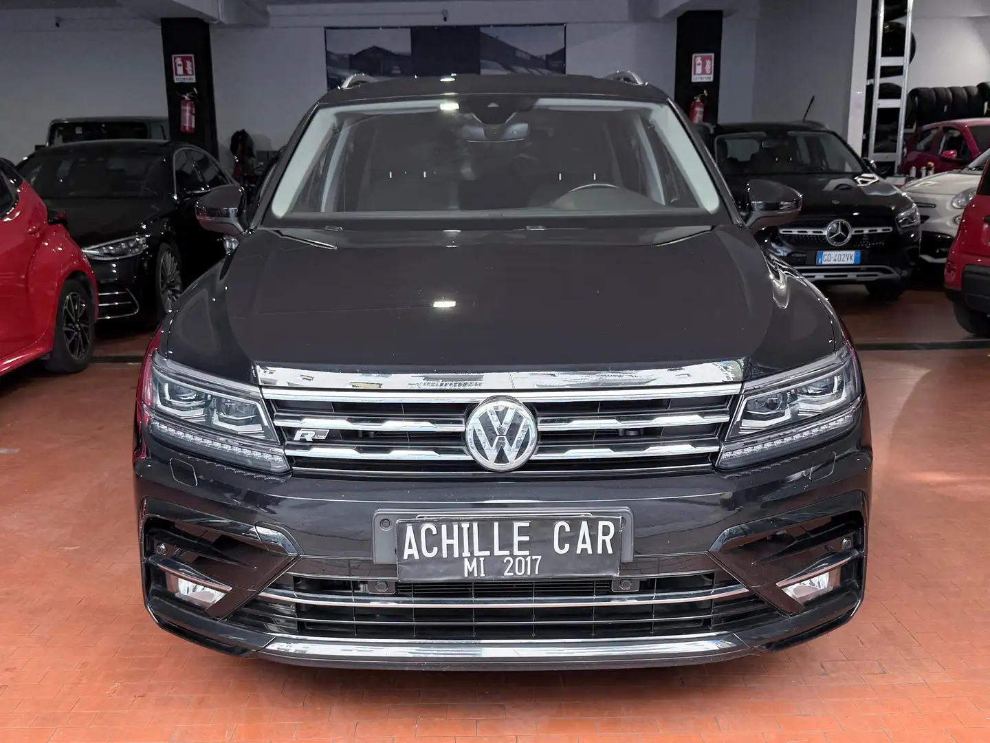 Volkswagen Tiguan R-LINE Allspace 2.0 tdi Adva 7p dsg *PREZZO REALE* Zwart - 2