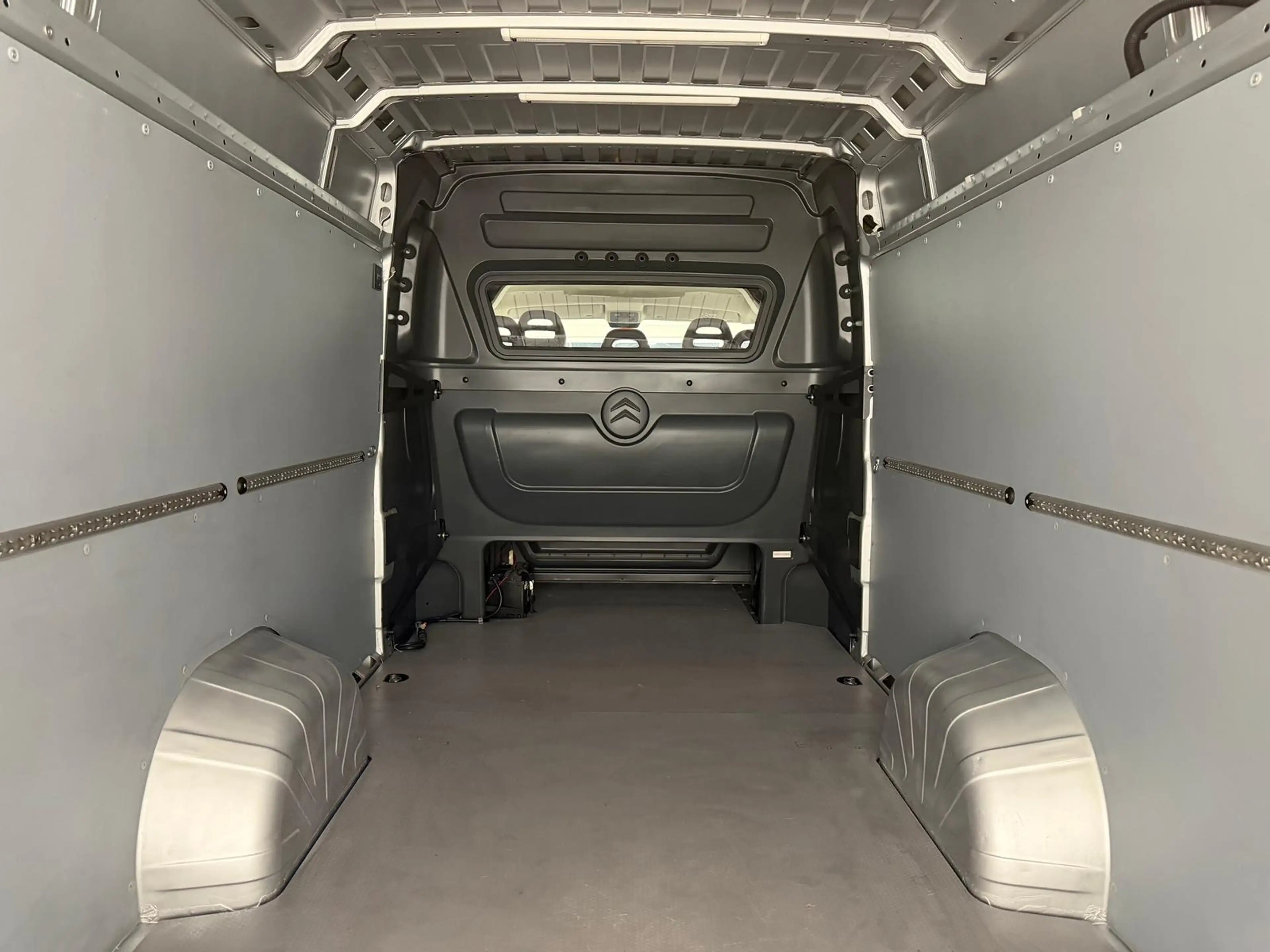 Citroen Jumper 35,Kasten-Doka(5-Si.),L4H2,AHK(3t),Standh. — photo 7