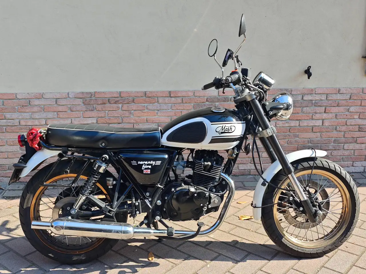 Mash Seventyfive 125