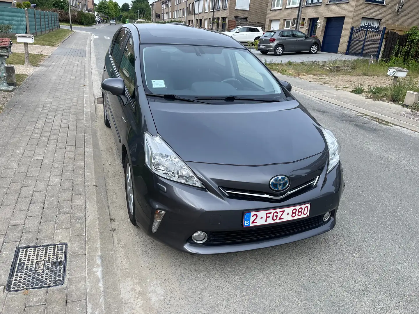Toyota Prius+ Toyota prius plus Argintiu - 1