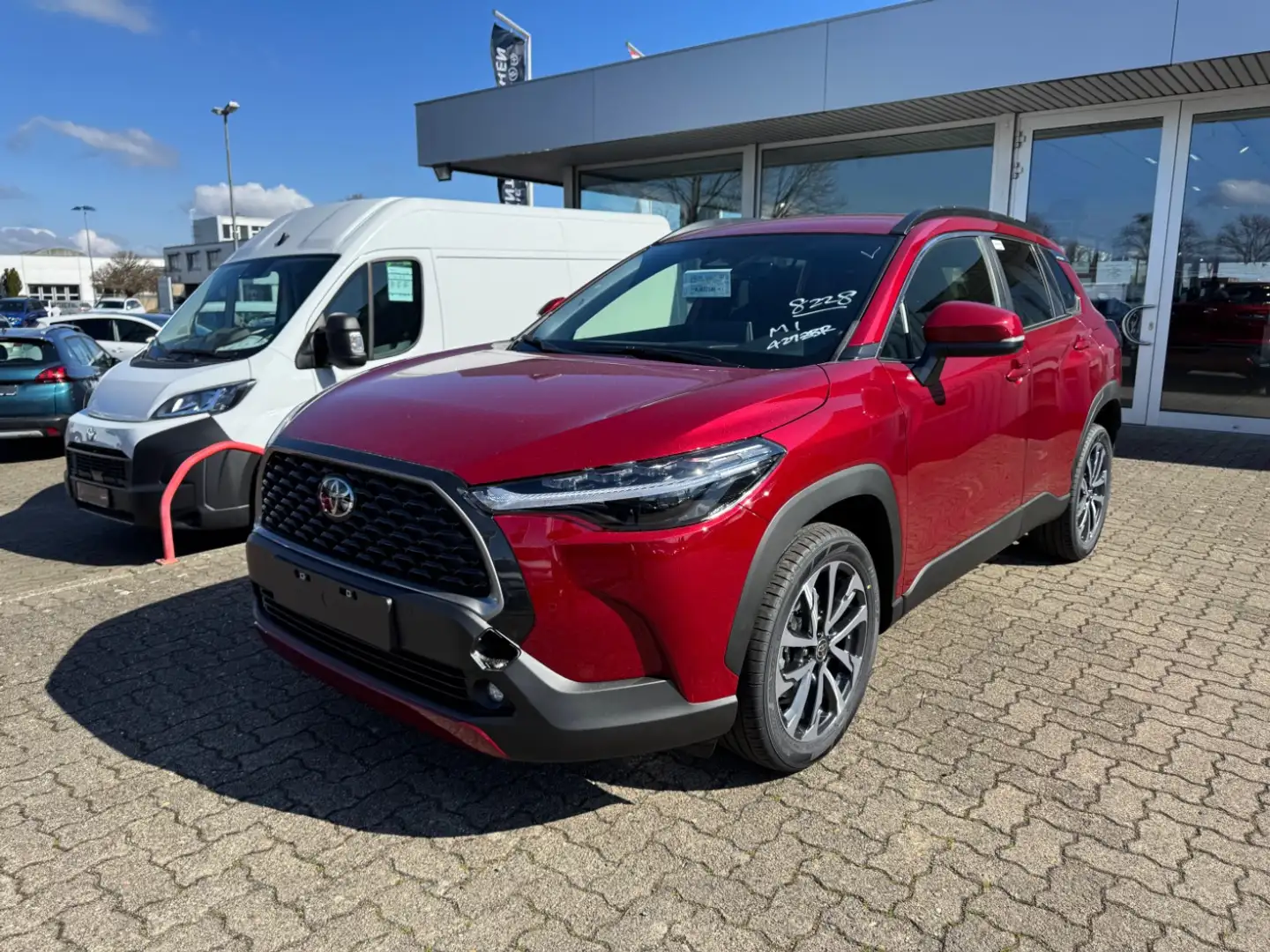 Toyota Corolla Cross 1.8 FWD Teamplayer Rood - 2