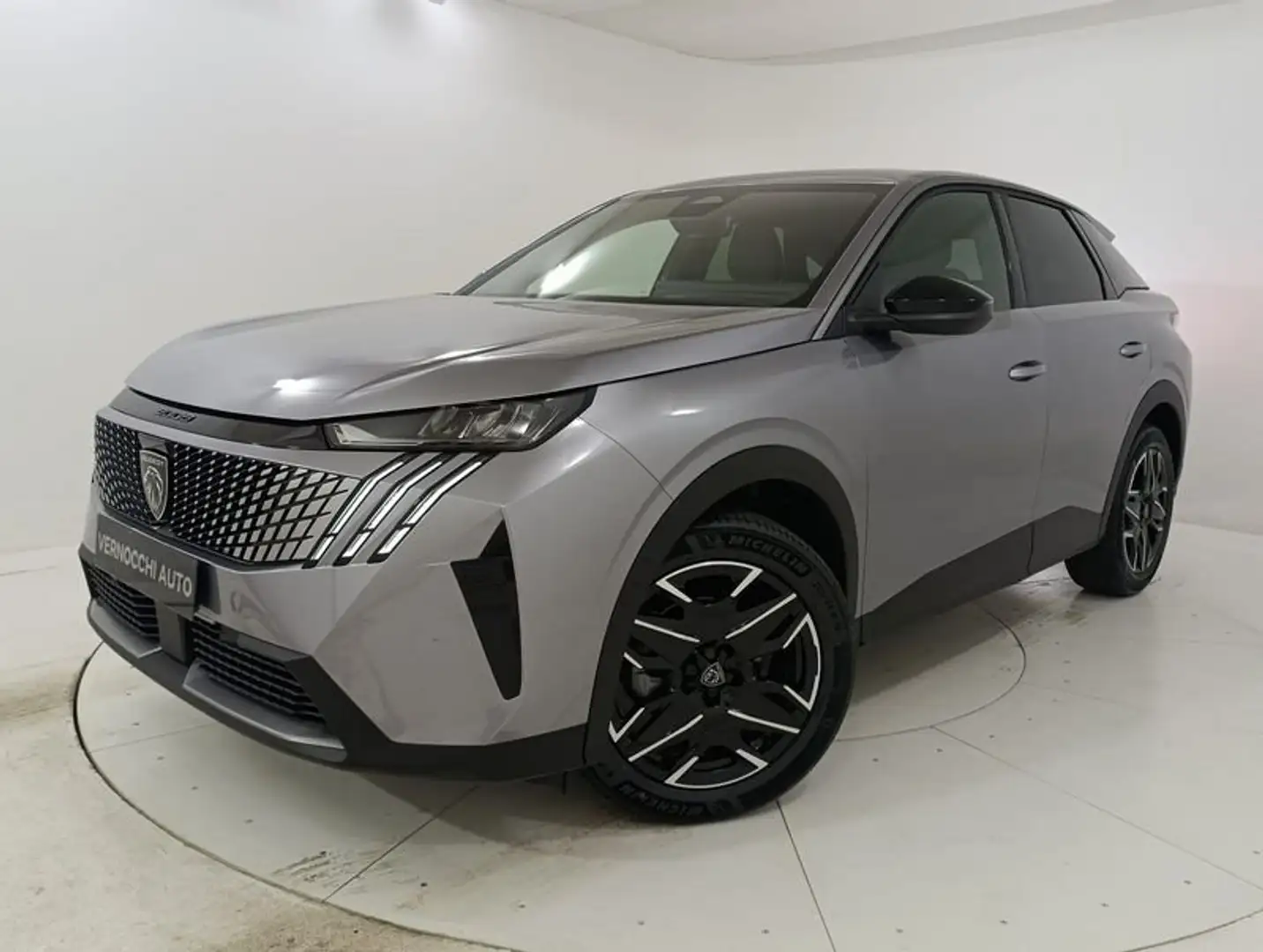 Peugeot 3008 Hybrid 136 e-DCS6 Allure Grigio - 1