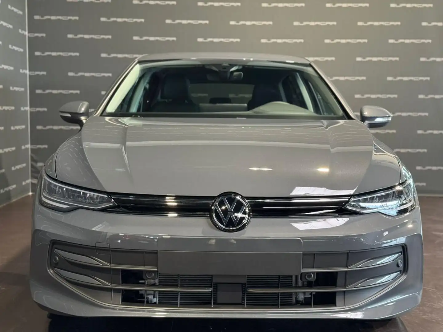 Volkswagen Golf 1.5 eTSI 115 CV DSG Life Gris - 2