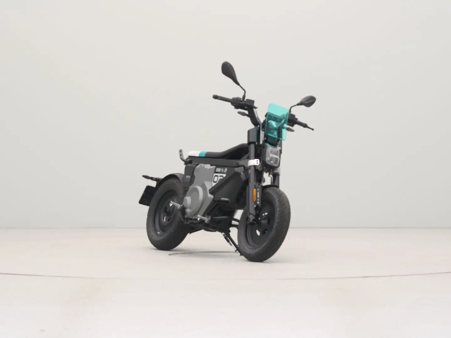 BMW CE 02 Noir - 2