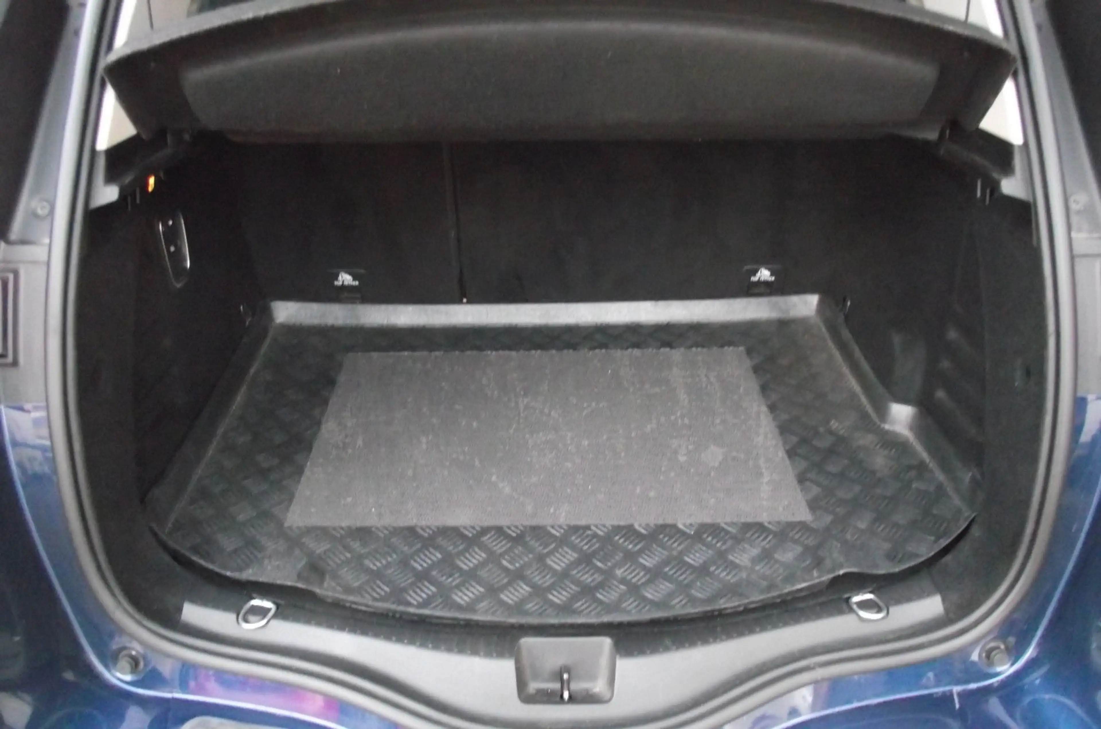 Renault Scenic IV BOSE Edition  1. Hand — photo 10