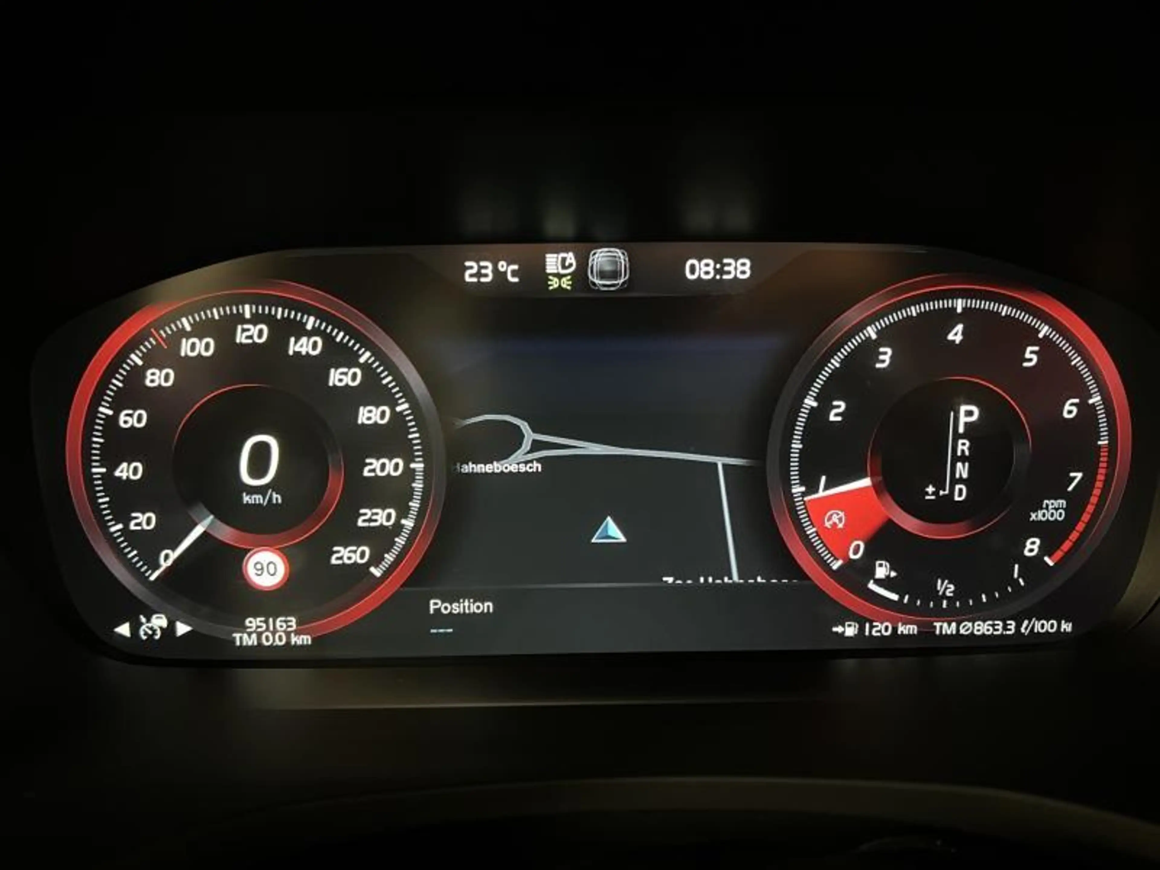 Volvo S60 R-Design — photo 9