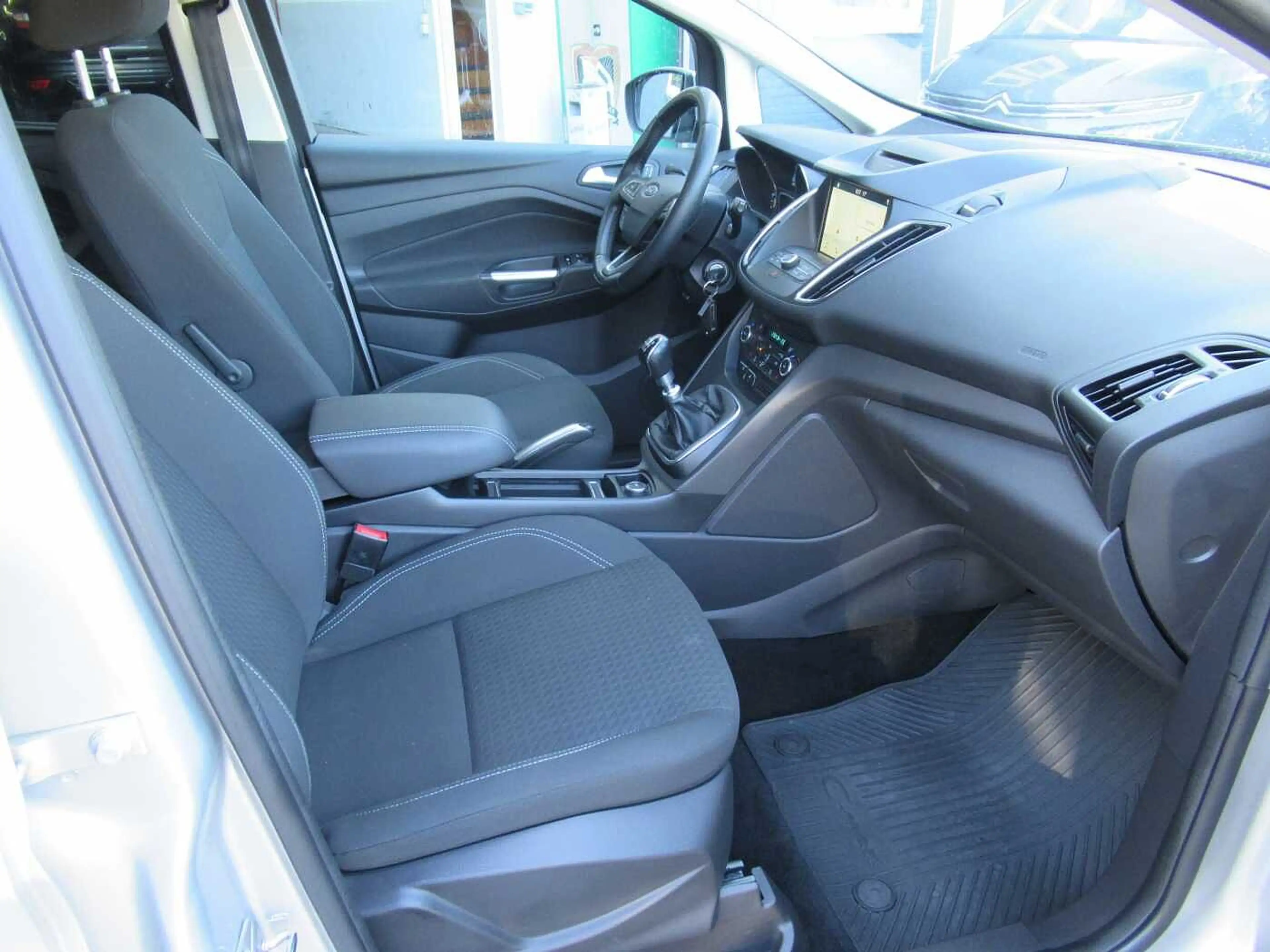 Ford C-Max COOL&CONNECT — photo 12