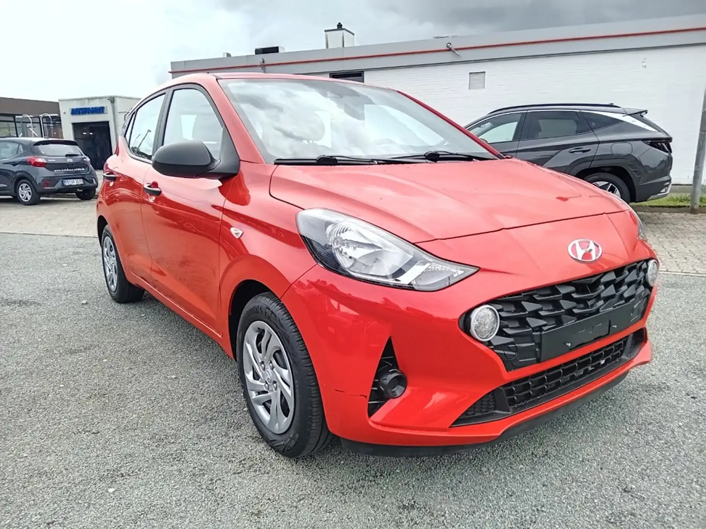 Hyundai i10 1.0 Benzin PURE Rouge - 2