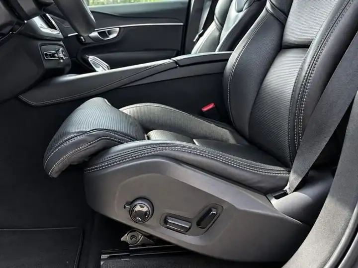 Volvo XC90 2.0 T8 AWD Inscription Auto 2020, foto 16
