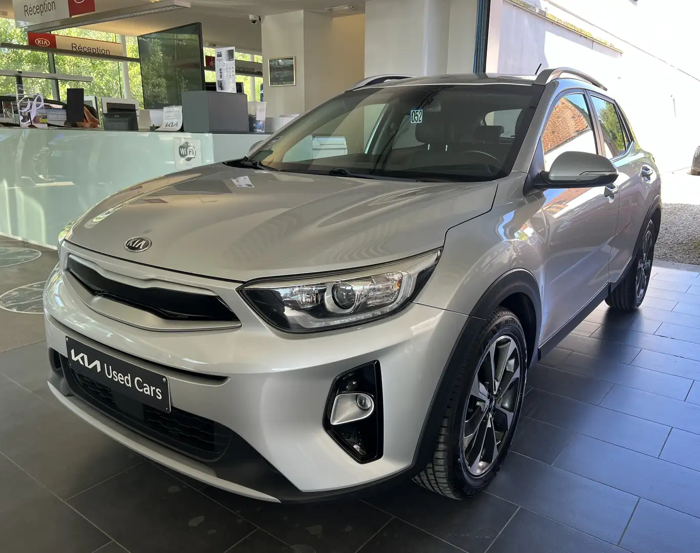 Kia Stonic 1.0 T Sense ISG Gris - 1
