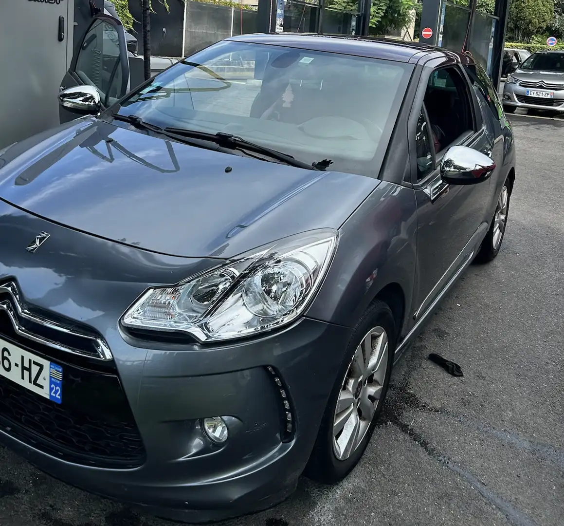 Citroen DS3 DS3 VTi 120 Airdream So Chic Gris - 1
