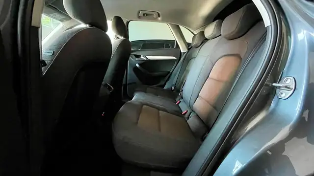 Audi Q3 view 11