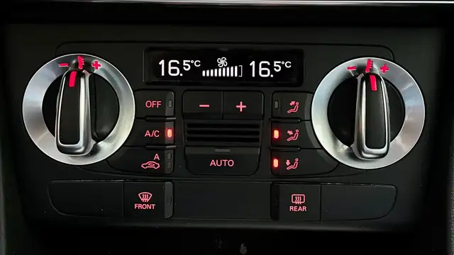 Audi Q3 view 22