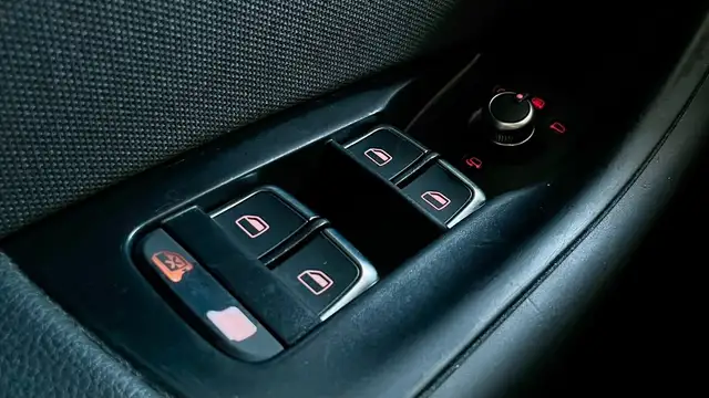 Audi Q3 view 17