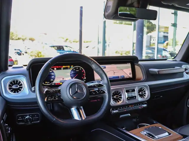 Mercedes-Benz G 500 view 15
