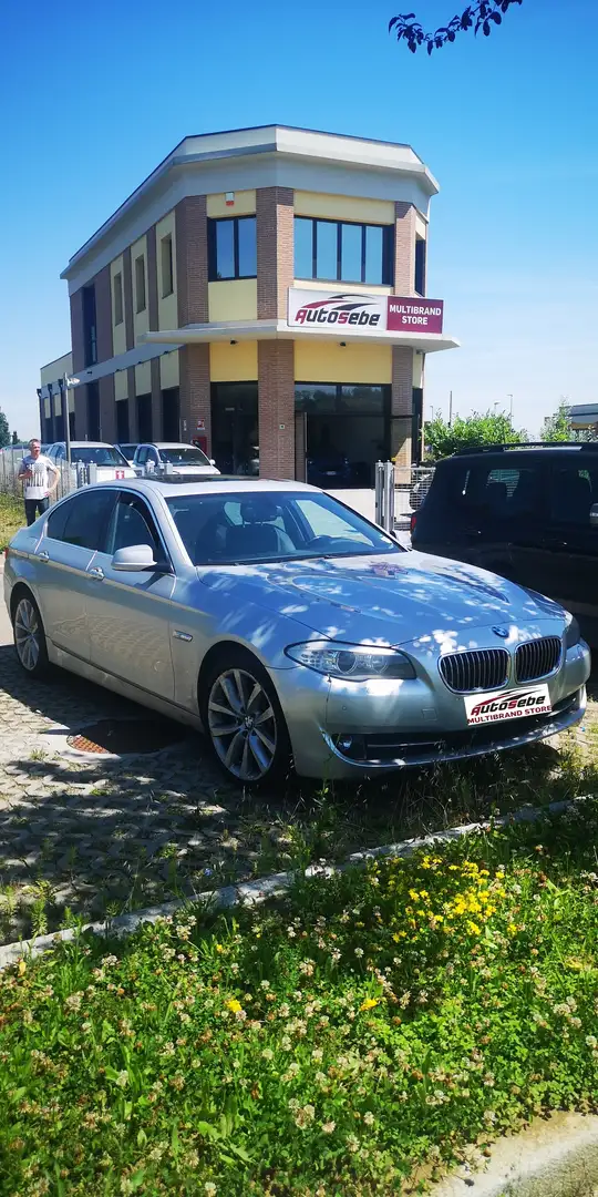 BMW 530 530d xdrive Business auto Silber - 1