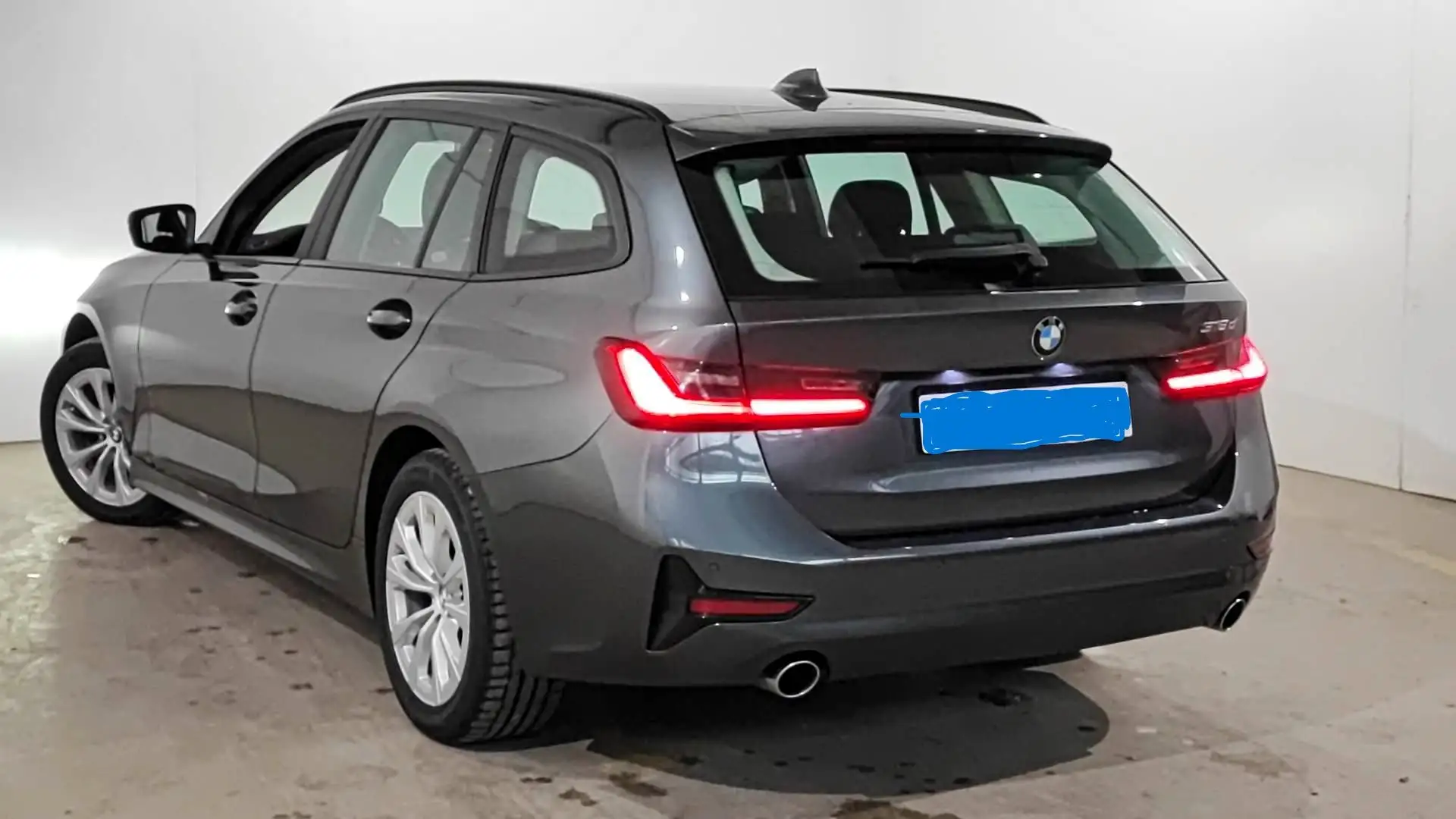 BMW 318 318 d Advantage Grau - 2