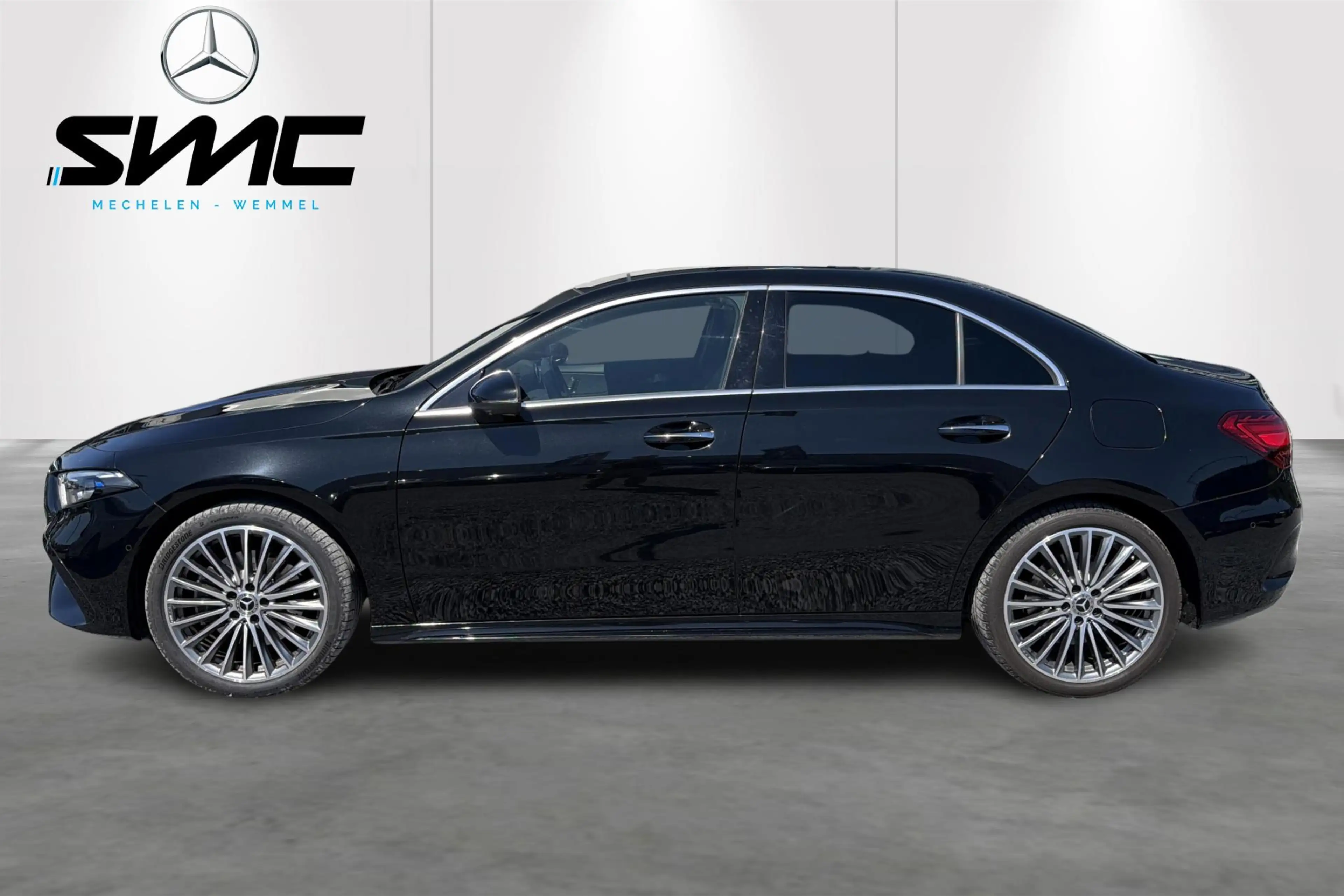 Mercedes-Benz A 250 250e AMG — photo 3