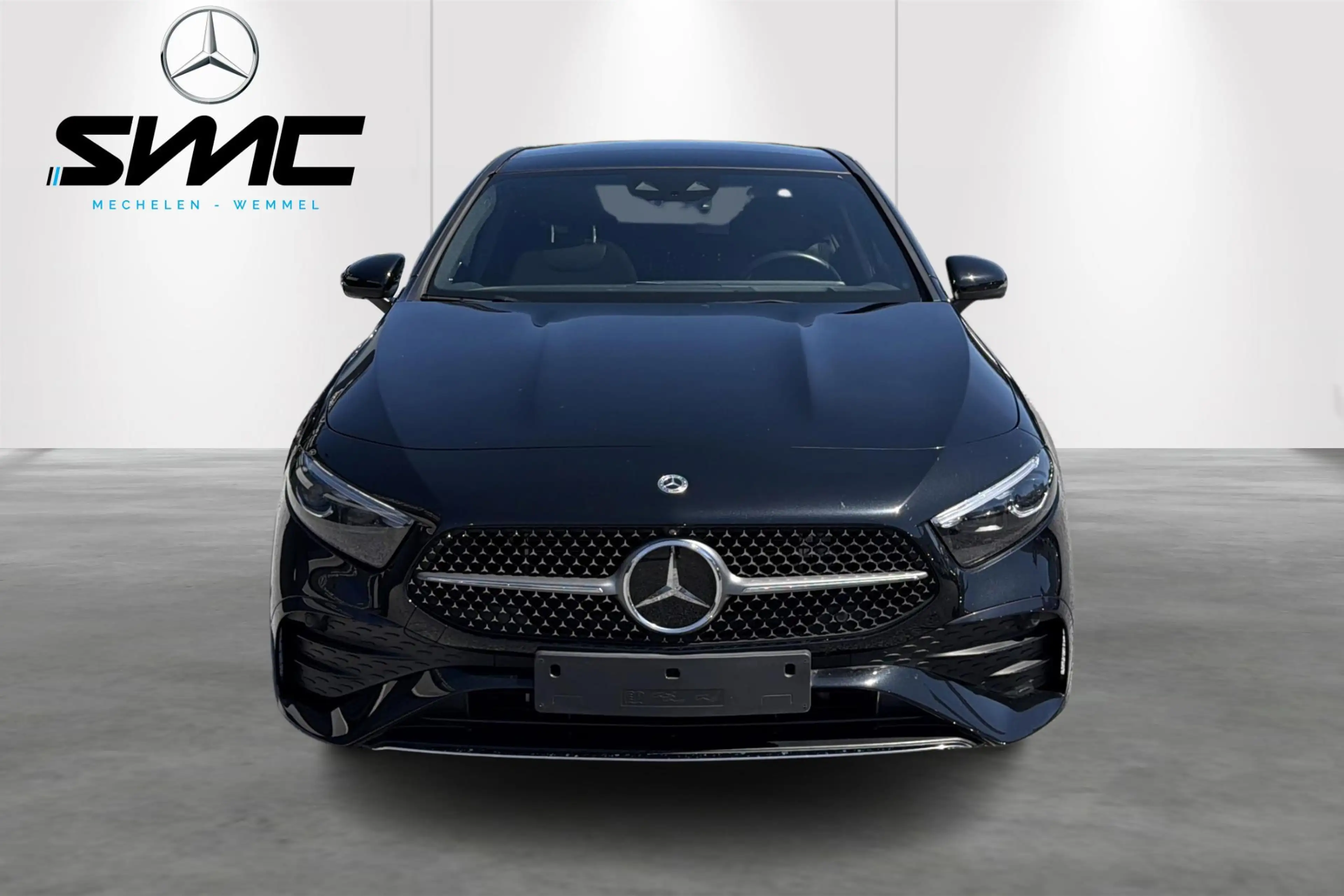Mercedes-Benz A 250 250e AMG — photo 4