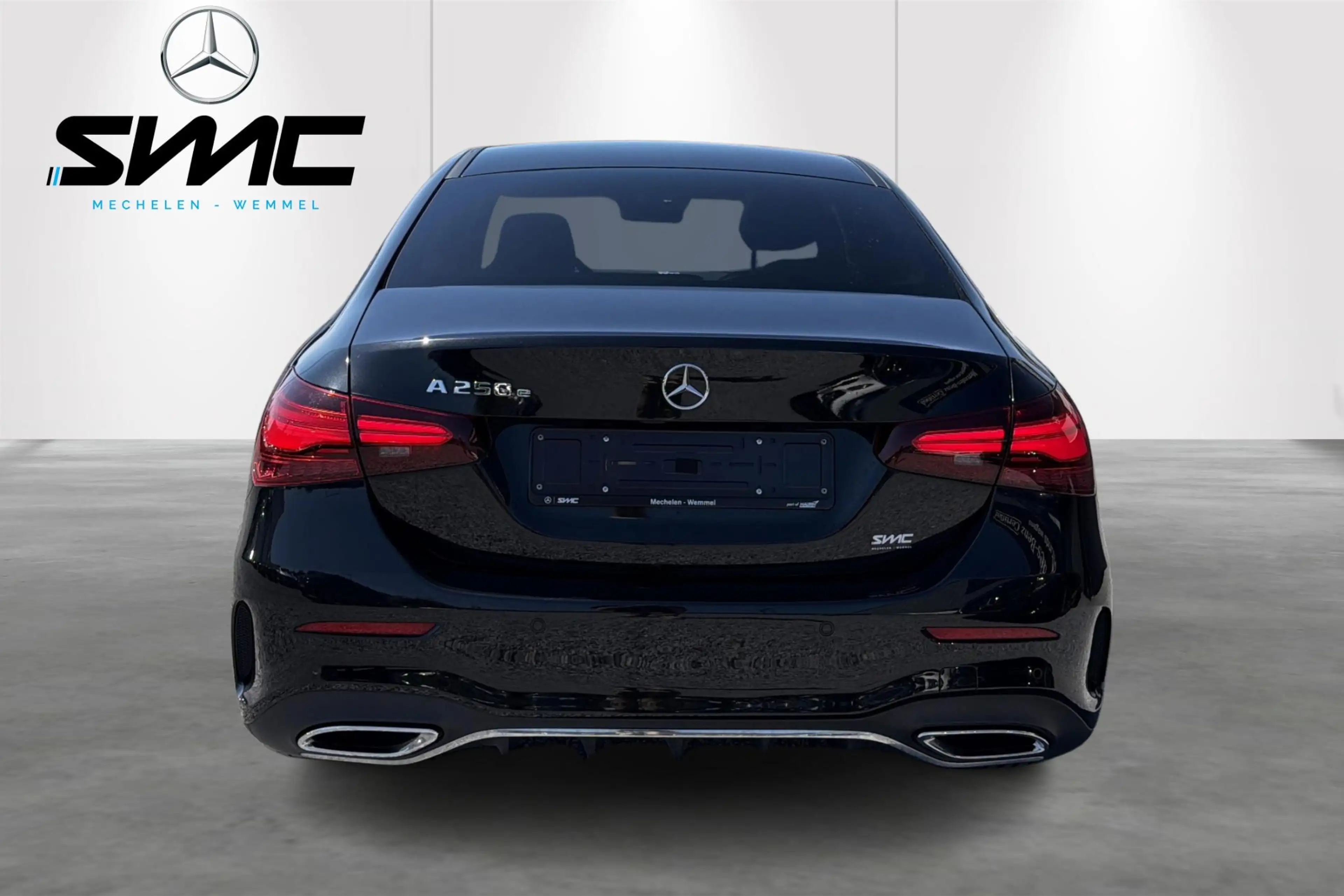 Mercedes-Benz A 250 250e AMG — photo 9