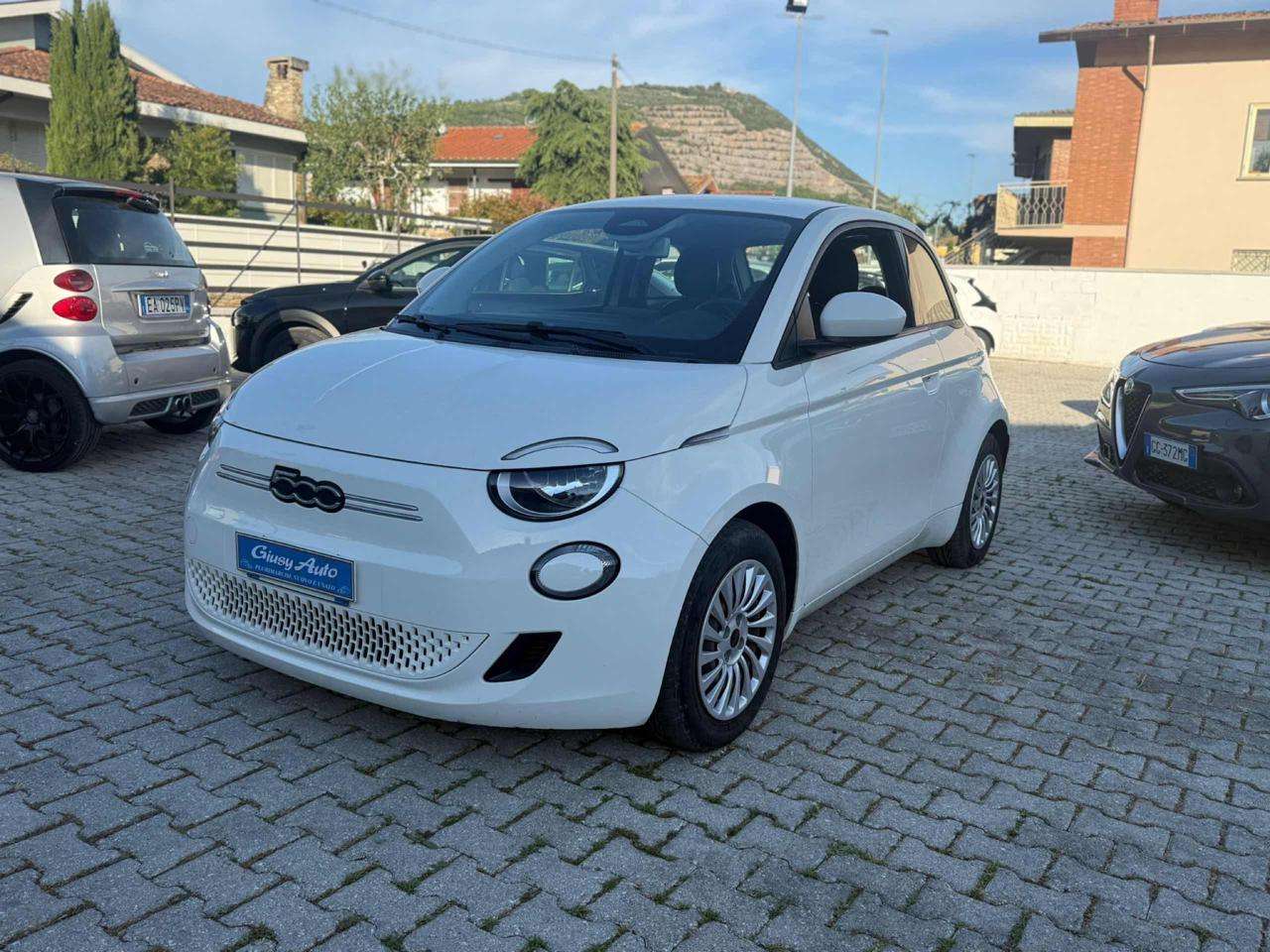 Fiat 500e Berlina 23,8 kWh