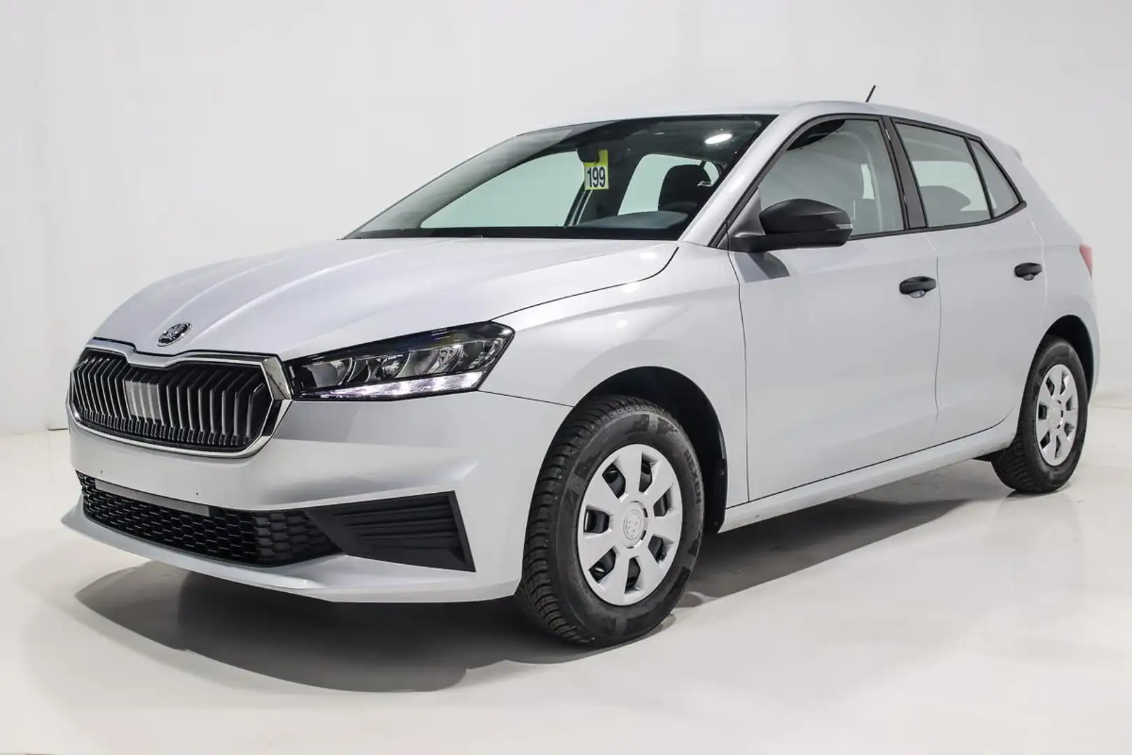 Skoda Fabia 1.0 - 80 - 5P LED - CLIM - CARPLAY - REGU Gris - 2