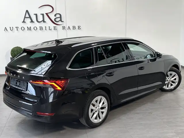 Skoda Octavia view 5