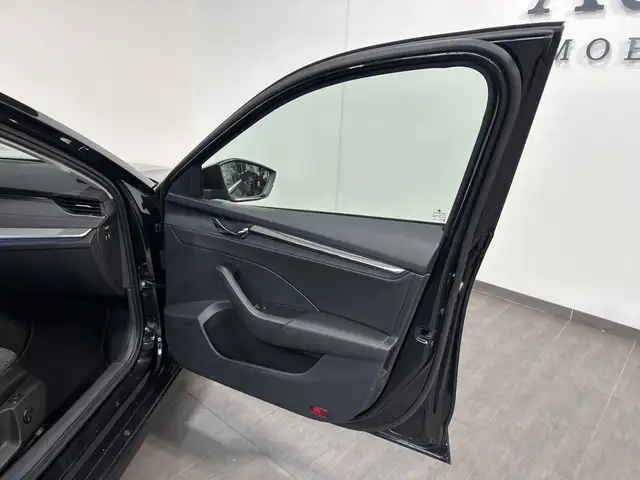 Skoda Octavia view 7