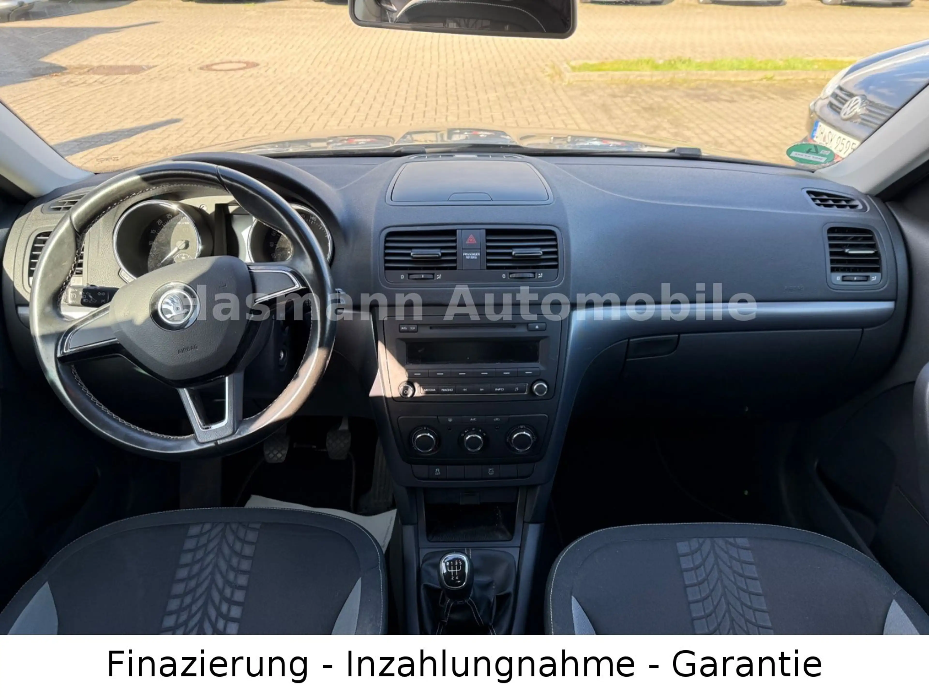 Skoda Yeti Ambition Outdoor*1.HAND*KLIMA*TÜV 11.2027 — photo 8
