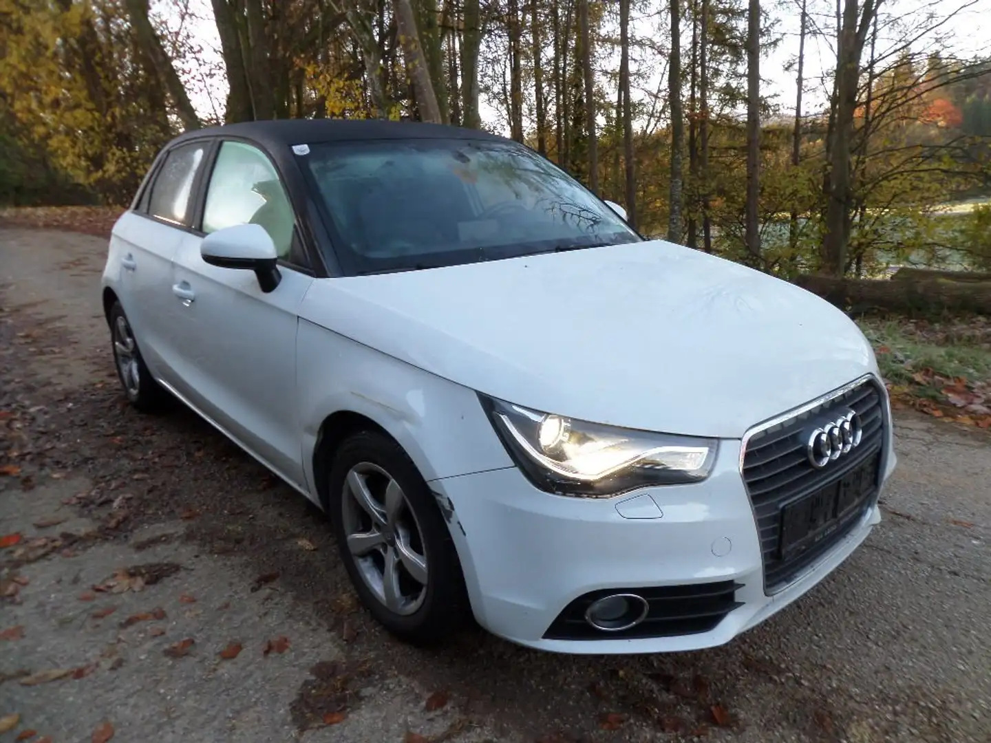 Audi A1 A1 SB 1,4 TFSI S-Line Sportsitze Xenon Streifer re Weiß - 2