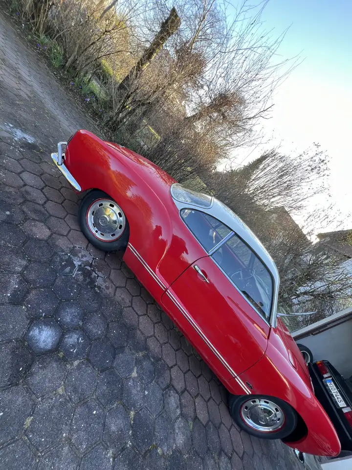 Volkswagen Karmann Ghia