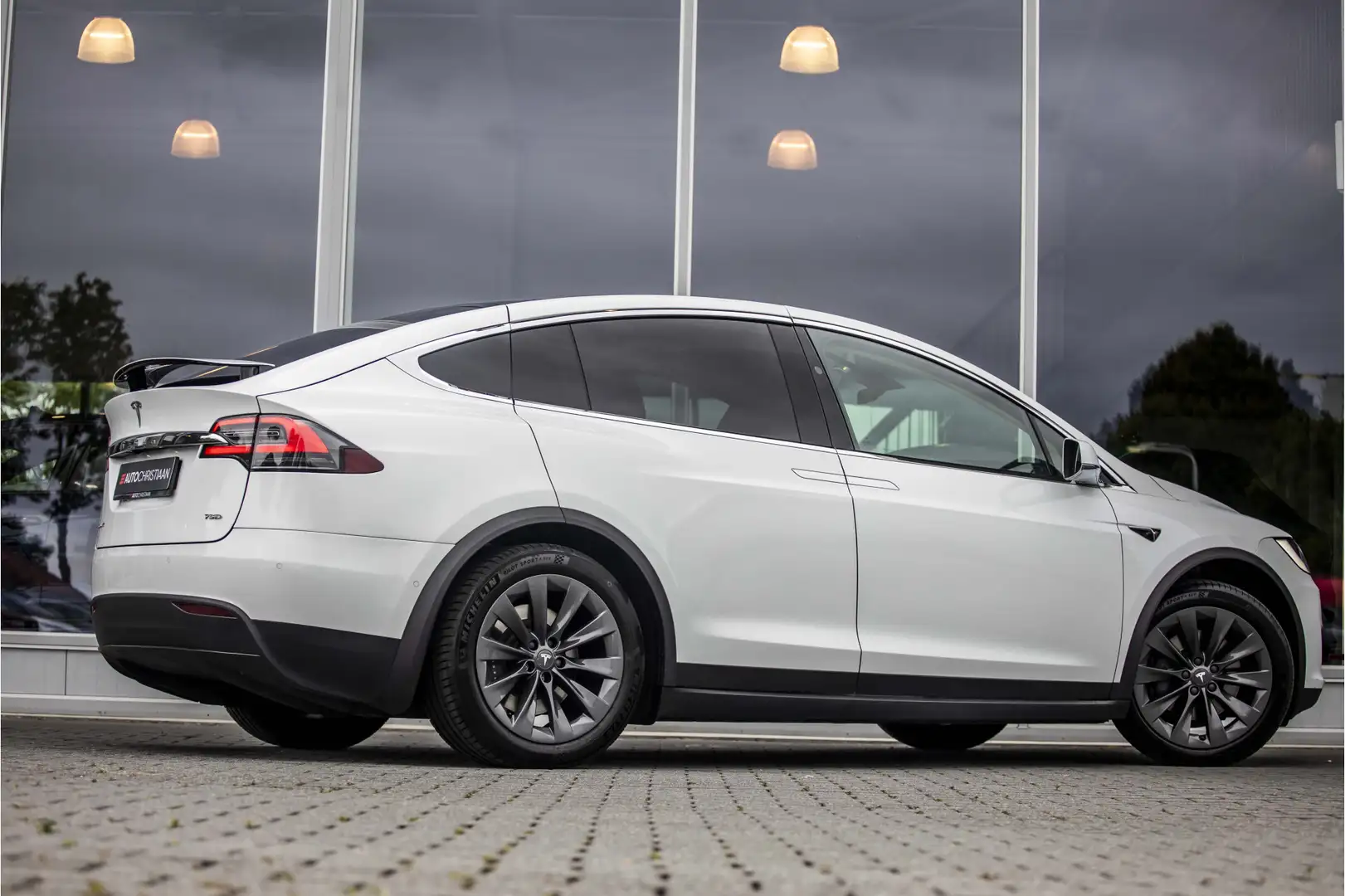 Tesla Model X 75D Base 7p. | Autopilot | 20" White - 2