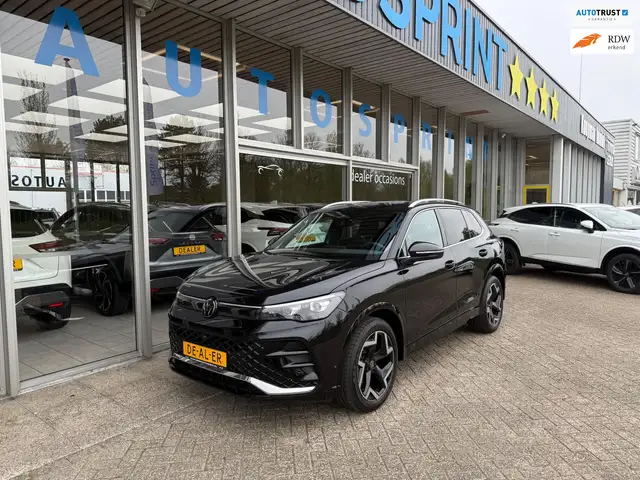 Volkswagen Tiguan 1.5 eTSI R-Line Edition 150PK / TREKHAAK / EIEKTRI