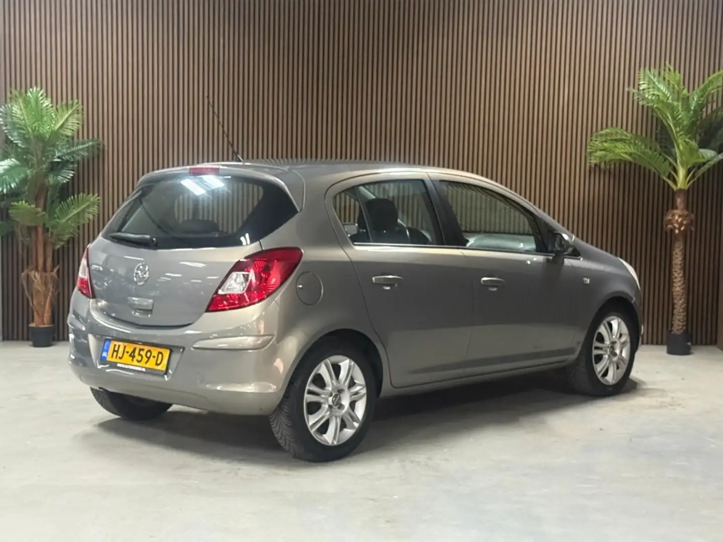 Opel Corsa 1.2-16V Cosmo Kahverengi - 2